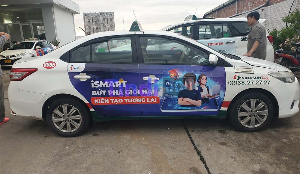 Quảng cáo taxi – Thương hiệu theo chân khách hàng